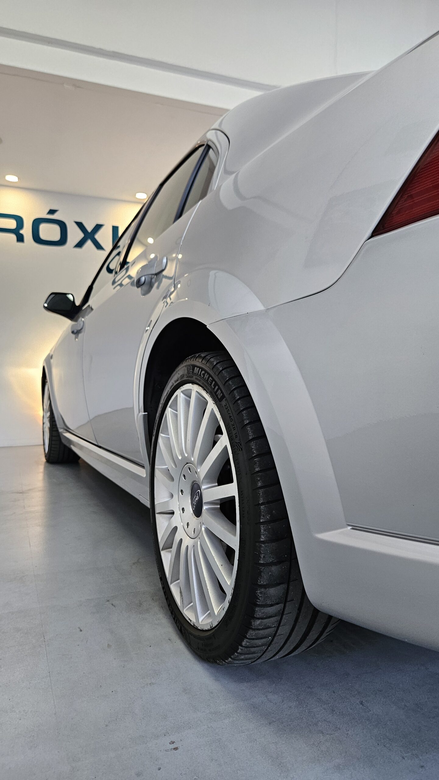 FORD MONDEO ST | ST220 3.0i V6 226cv - Imagen 13