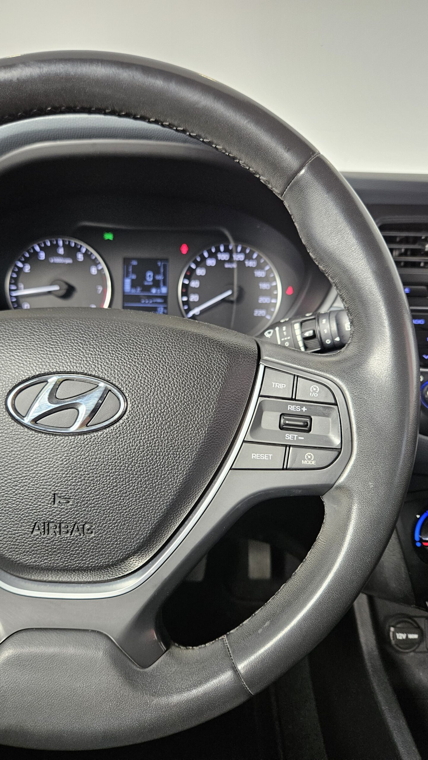 HYUNDAI I20 | 1.2 MPI Klass con Alerta Carril - Imagen 19