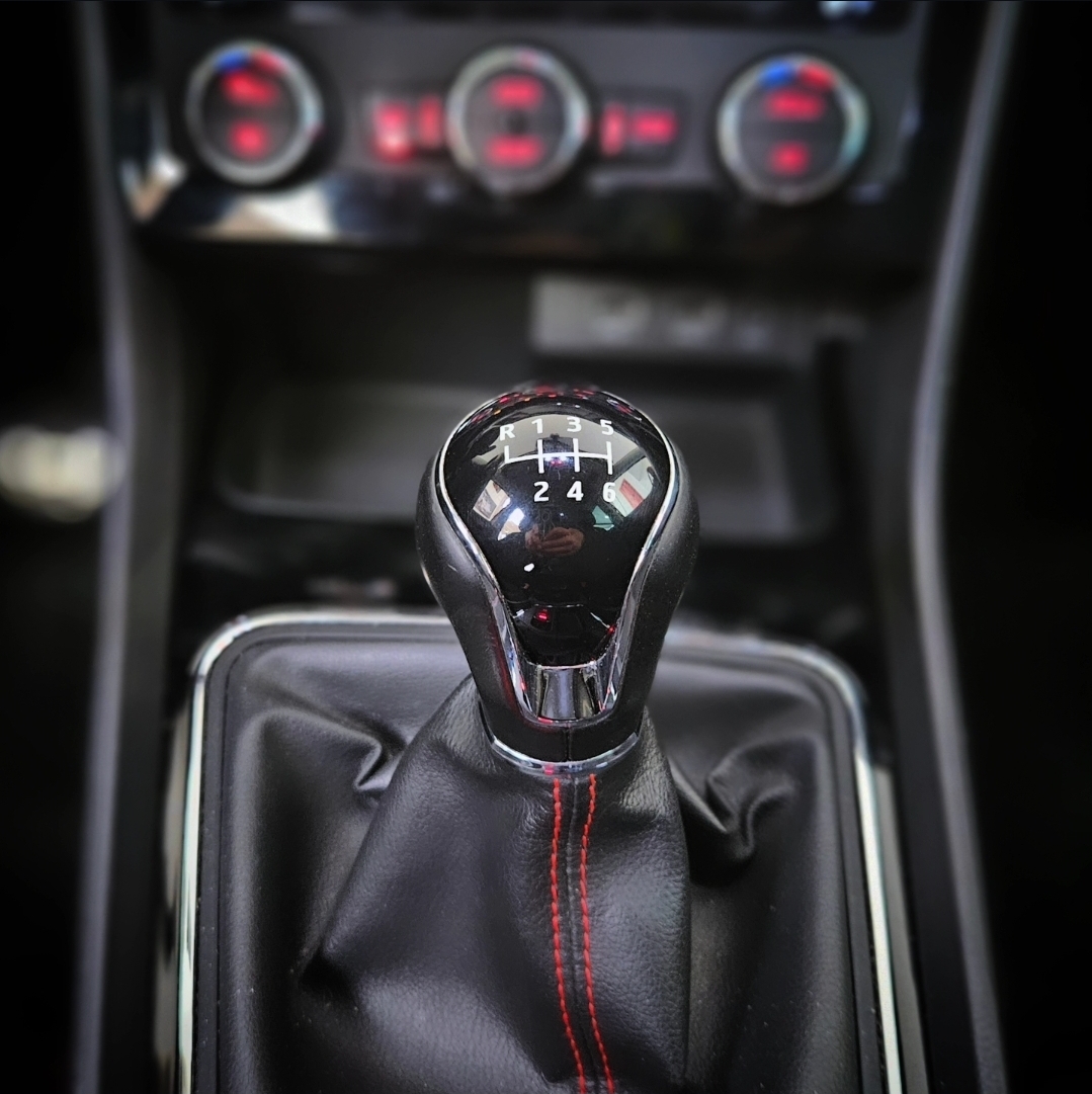 SEAT LEON | ST FR 2.0 TDI 184cv - Imagen 15