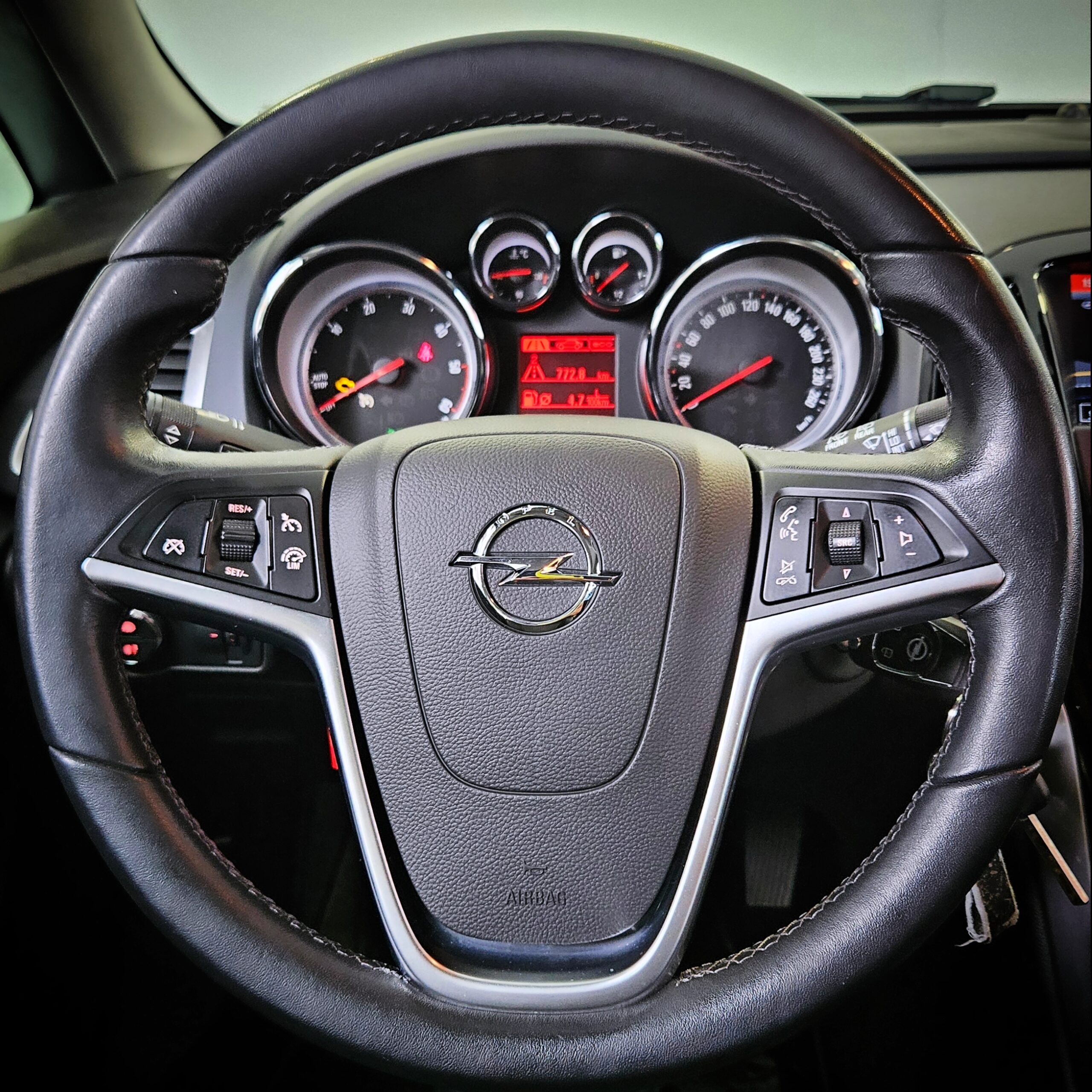 OPEL ASTRA | Excellence 1.6 CDTi 110cv - Imagen 17